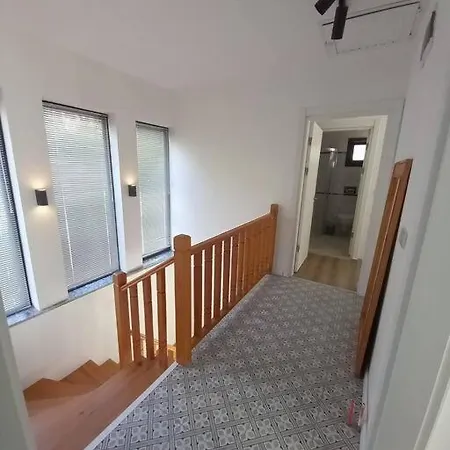 Villa Gray Pine *