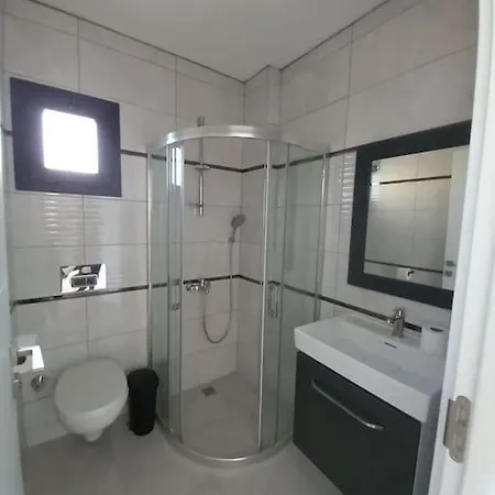 Villa Gray Pine *